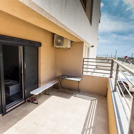 Mareea Apartament * ナボダリ
